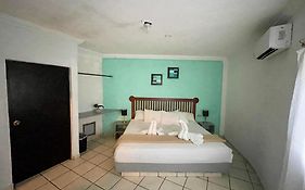 Chi Ibal Hu Cancun
